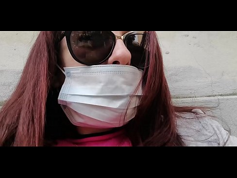 ❤️ Nicoletta o iphetetsa ho moahelani oa hae le pees ka karacheng ea hae (Special Covid19 Italy Quarantine) ☑ ❌️